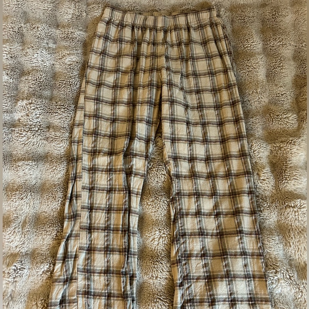 Brandy Melville Plaid Pants in Brown and Tan